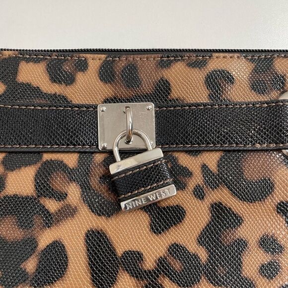 NWT Nine West Leopard Clutch or Makeup Bag - Picture 3 of 5